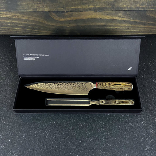 Set parrillero Huemul Rauka - cuchillo 20cm y pincho en caja de regalo