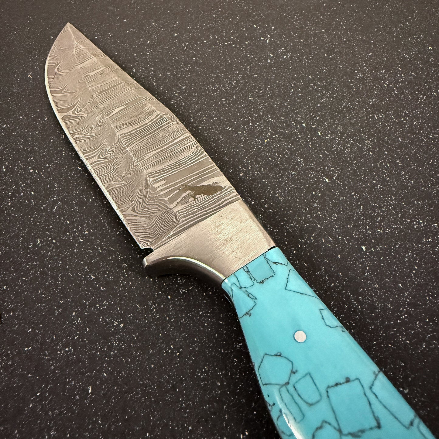 Cuchillo deportivo y de supervivencia artesanal