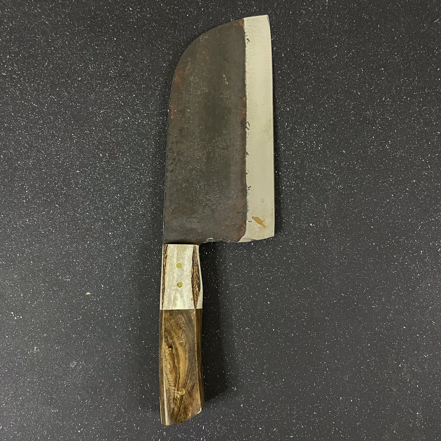 Vista completa del Cuchillo Serbian 34cm "Bagual"