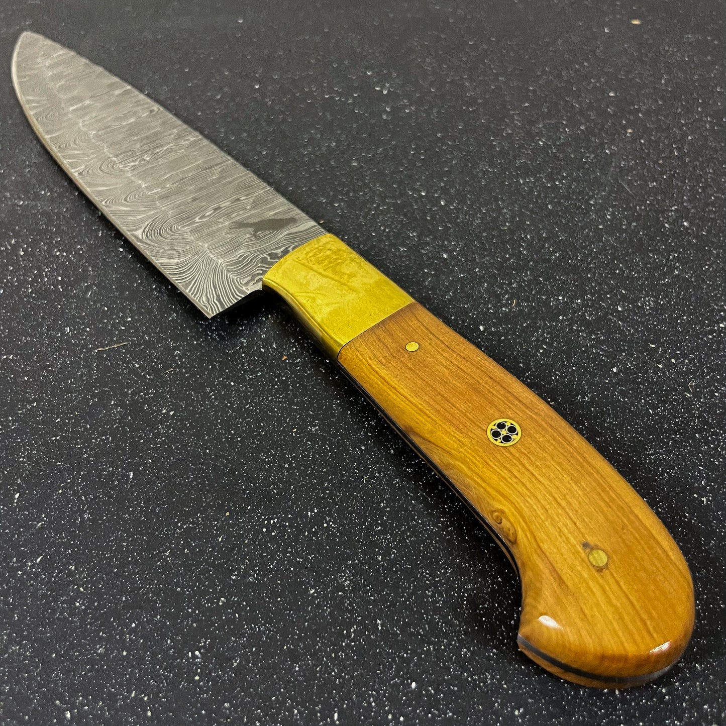 Cuchillo Rauka Llanquihue, filo de alta precisión hecho a mano