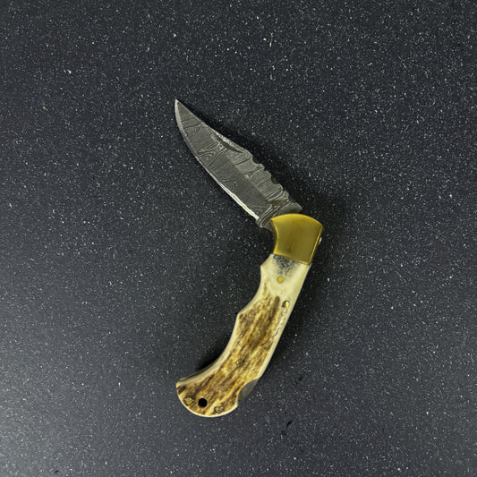 Navaja de Acero Damasco 17,5cm “Ciervo“