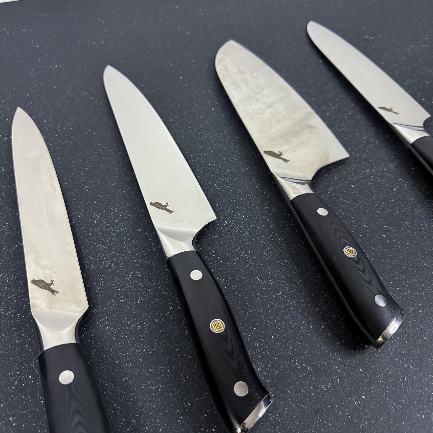 Pack 4 Cuchillos de Cocina + Bloque Magnético "Cay" / "Mate" / "Tronador" / "Arenales"