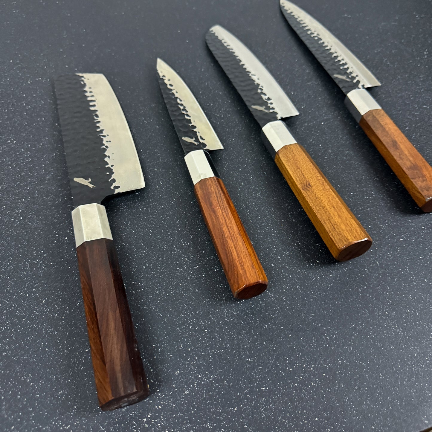Pack 4 Cuchillos de Cocina + Bloque de Magnético "Ruki" / "Kawa" / "Hika" / "Mizu"