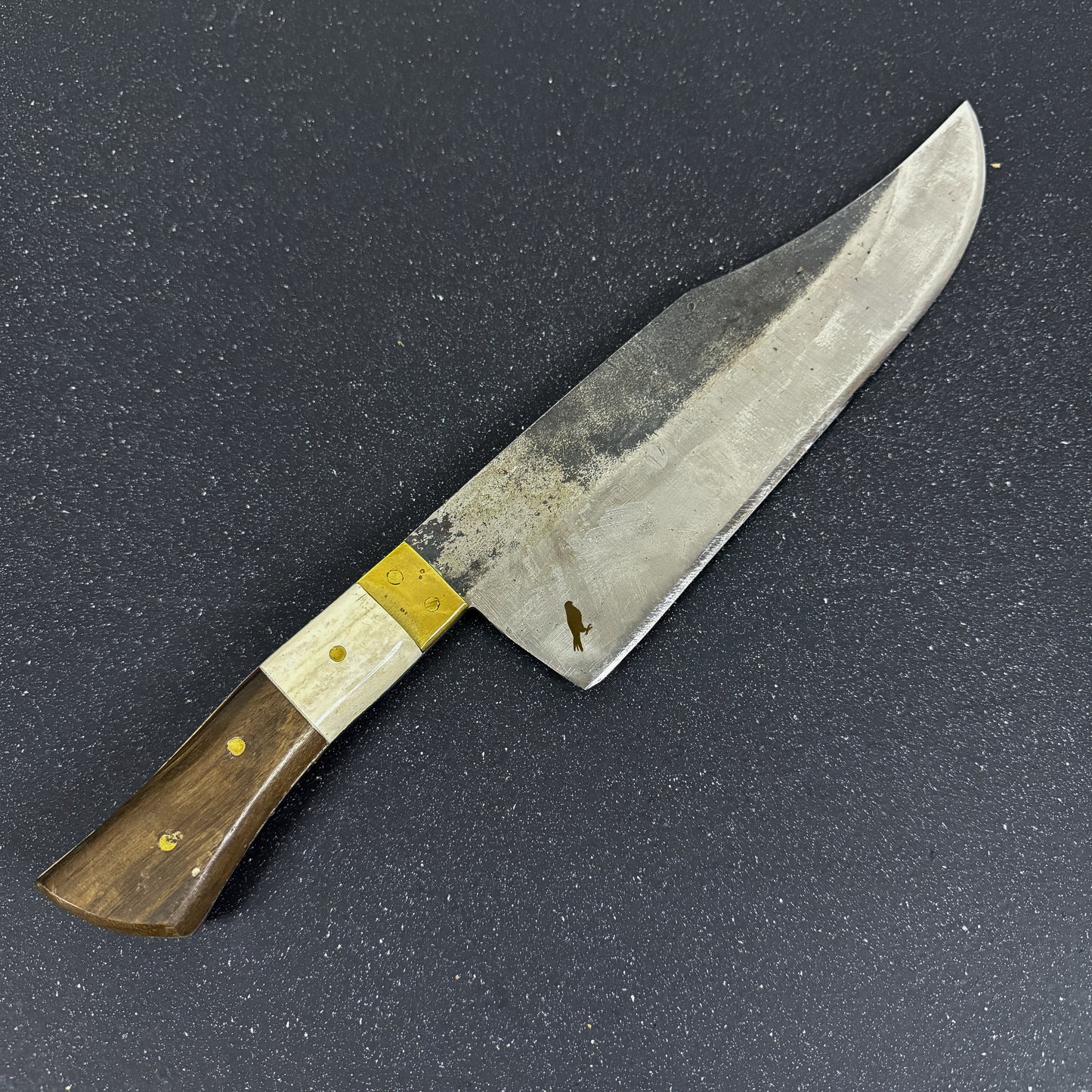Vista en uso del Cuchillo Bowie 40cm "Jabalí"