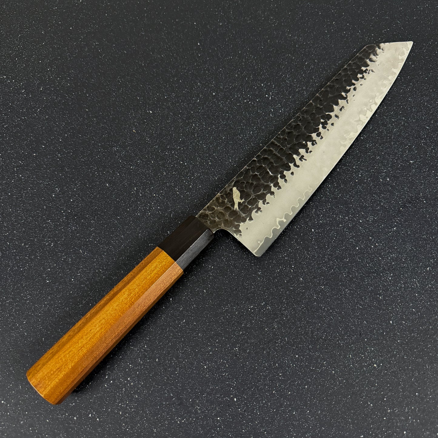 Vista lateral del Cuchillo de Cocina Kiritsuke Acero Damasco 3 capas 38cm "Naoki"