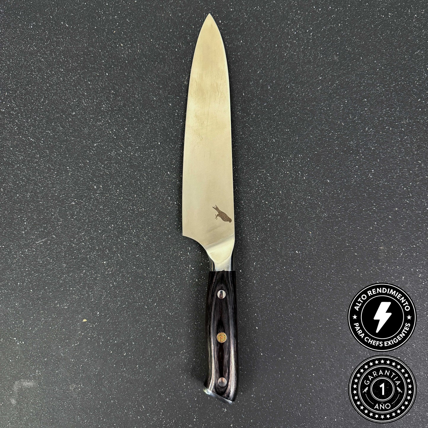 Cuchillo Parrillero de Acero Inoxidable 33,5cm "Lascar" en uso en la cocina