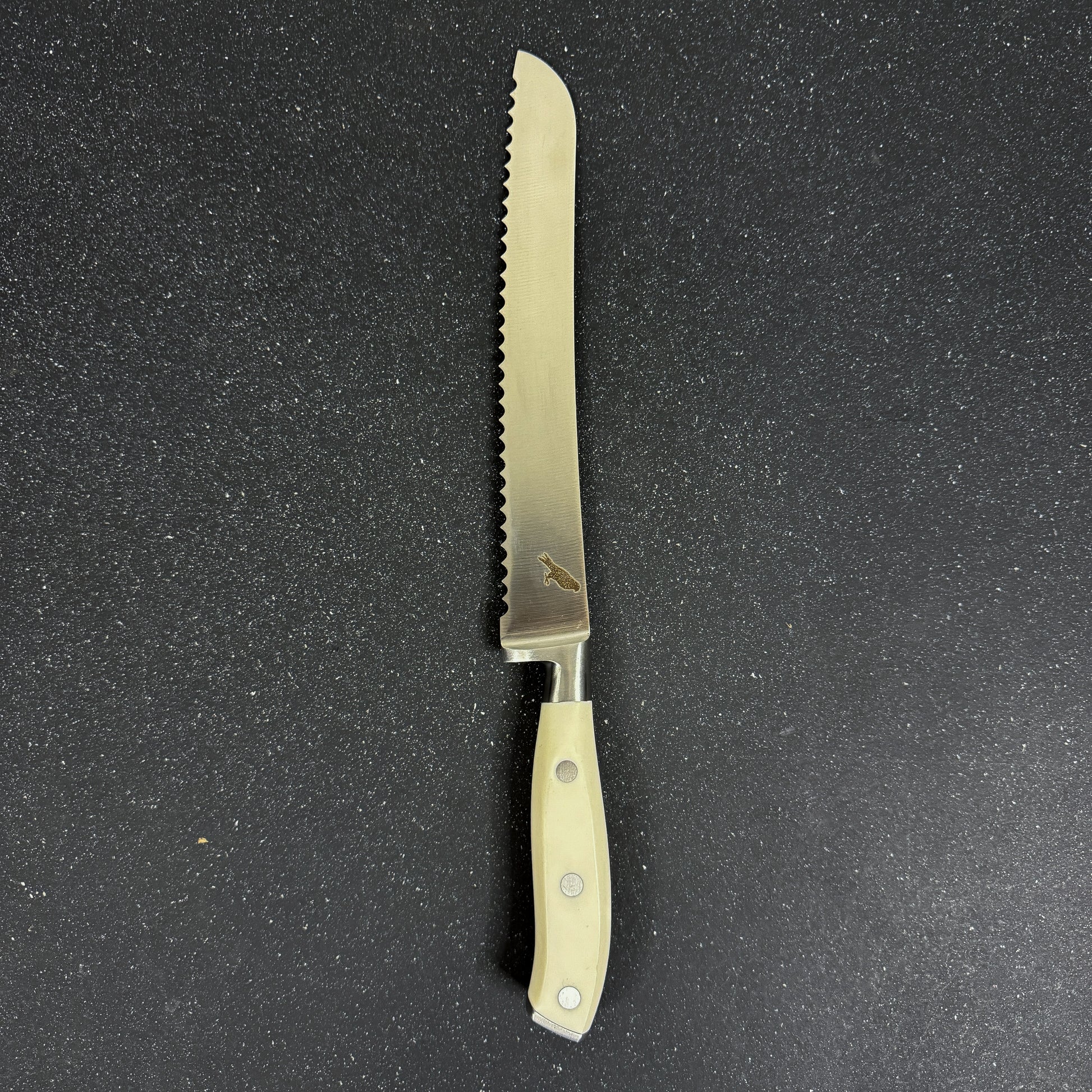 Cuchillo de cocina Rauka Leonera tipo panero, ideal para panes crujientes y suaves