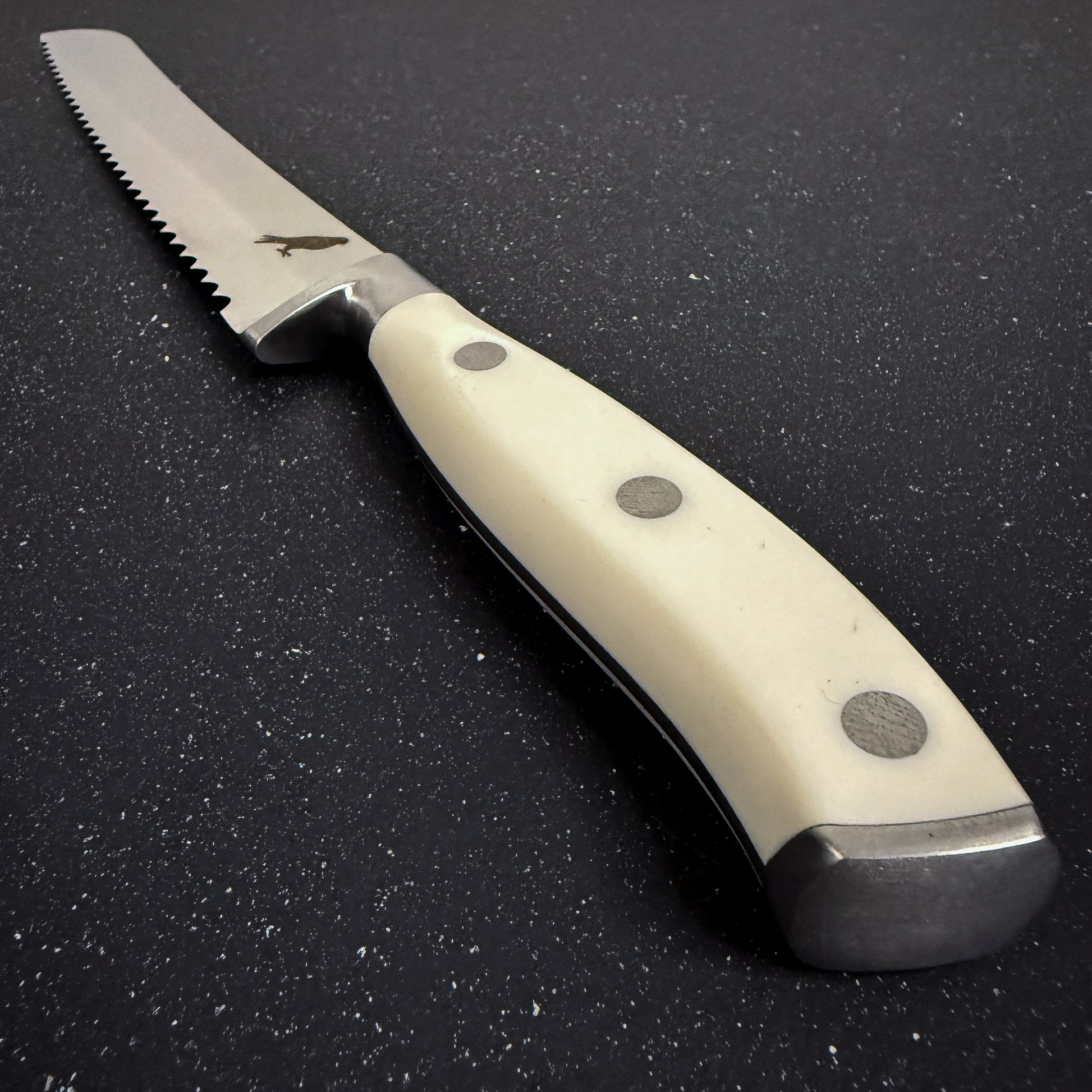 Cuchillo de cocina Rauka Leonera tipo panero, ideal para panes crujientes y suaves