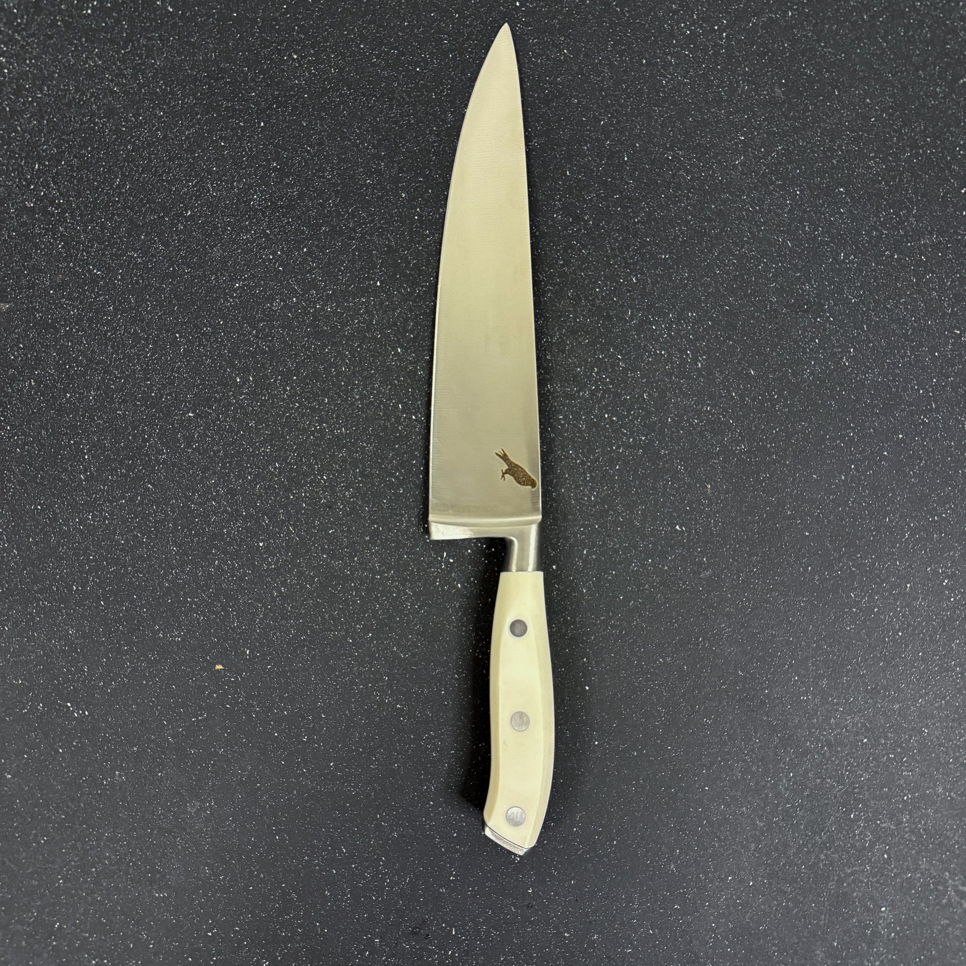 Cuchillo de parrilla Rauka Provincia tipo chef, versátil para cocina y parrilla