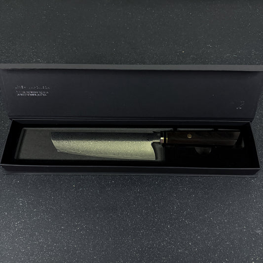 Vista lateral de cuchillo japonés nakiri damasco 32 cm Tora Rauka