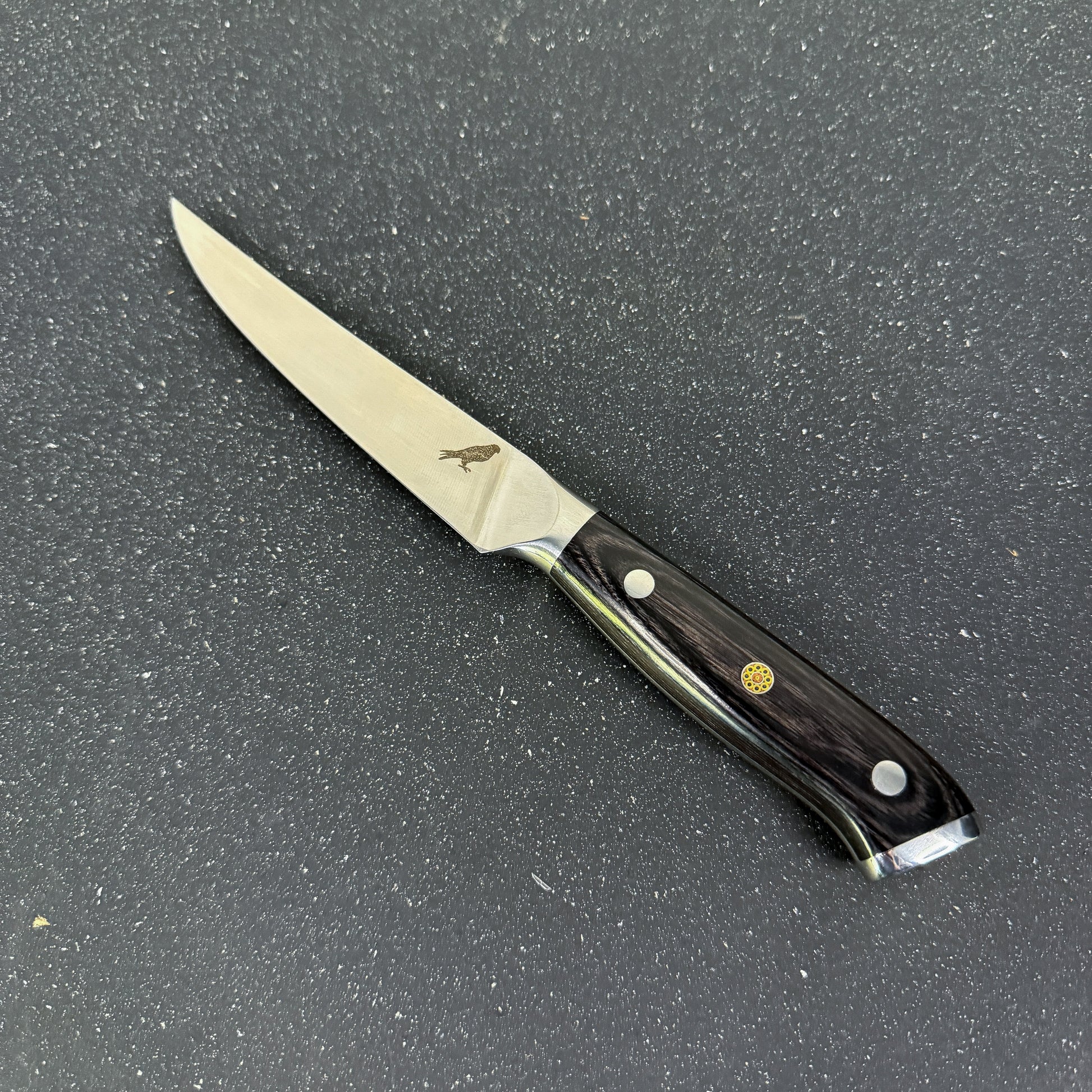 Cuchillo Steak Rauka Lautaro con hoja de acero alemán y empuñadura de madera Pakka para cocina profesional