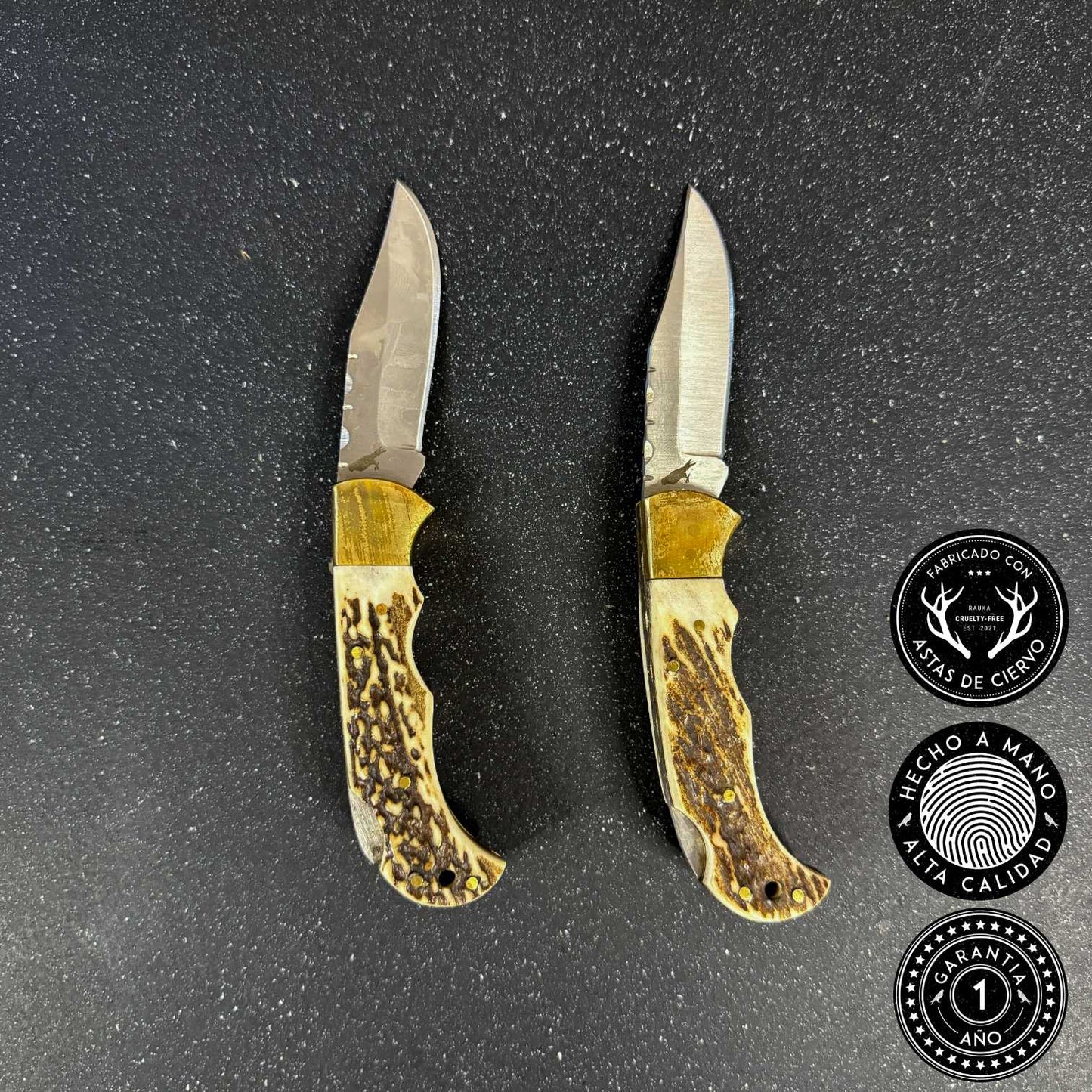 Pack 2 Navajas de Acero Inoxidable 17,5cm “Ciervo“
