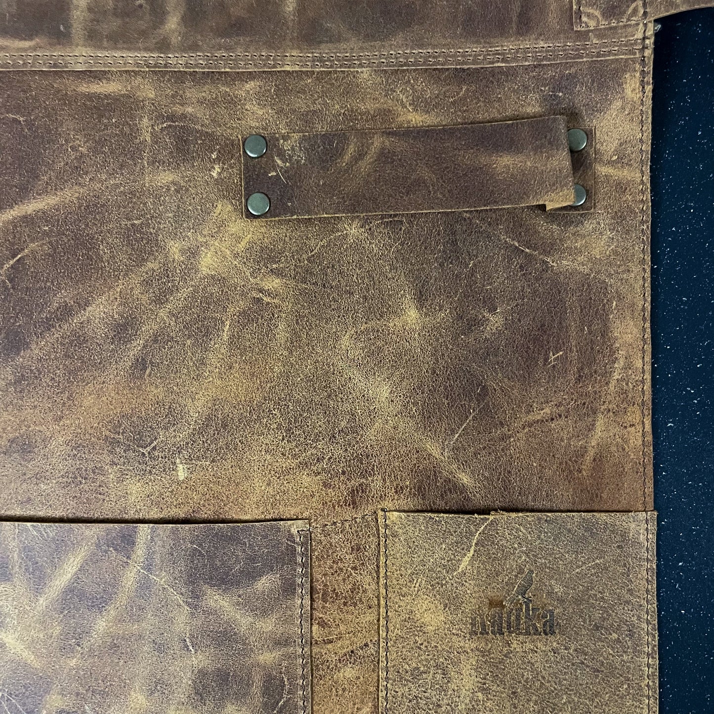 Pechera de cuero hecha a mano "Arrayán" Rauka