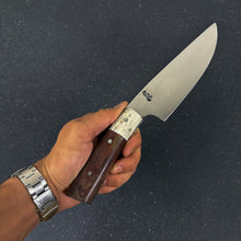 Cargar imagen en el visor de la galería, Cuchillo de Cocina 28cm &quot;Pequén&quot; Al Carbono
