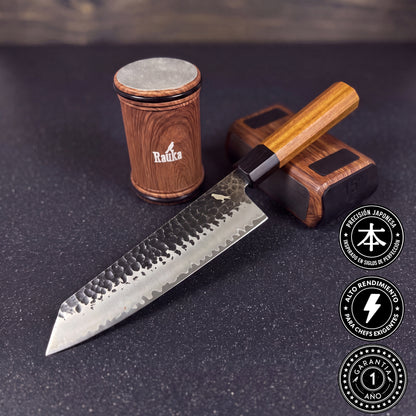 Pack Cuchillo Kiritsuke de Acero Damasco 3 capas 38cm "Naoki" y Afilador de Barril