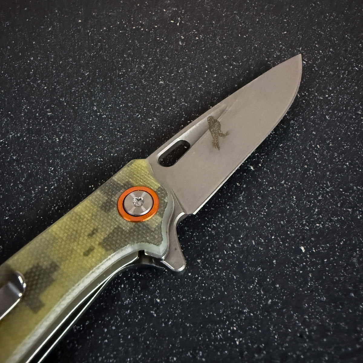 Navaja Inox D2 18cm “Liquiñe“