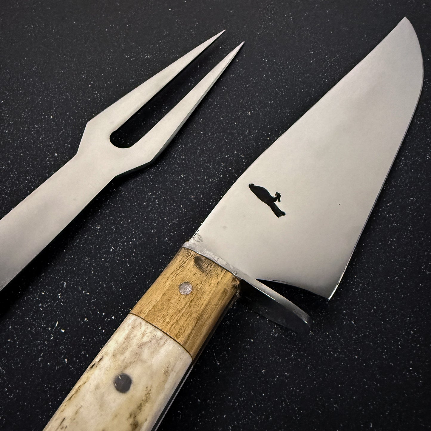 Conjunto Parrillero "Tucúquere" - Cuchillo 36cm + Pincho