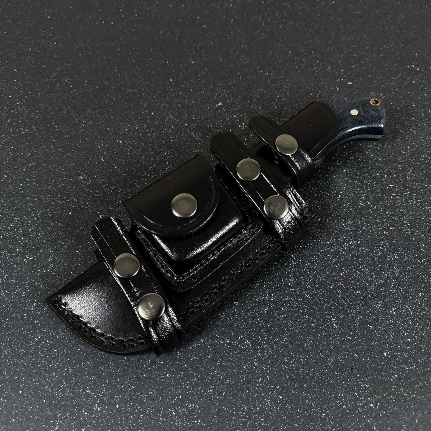 Cuchillo Tracker de Supervivencia 25cm “Torres del Paine Negro“