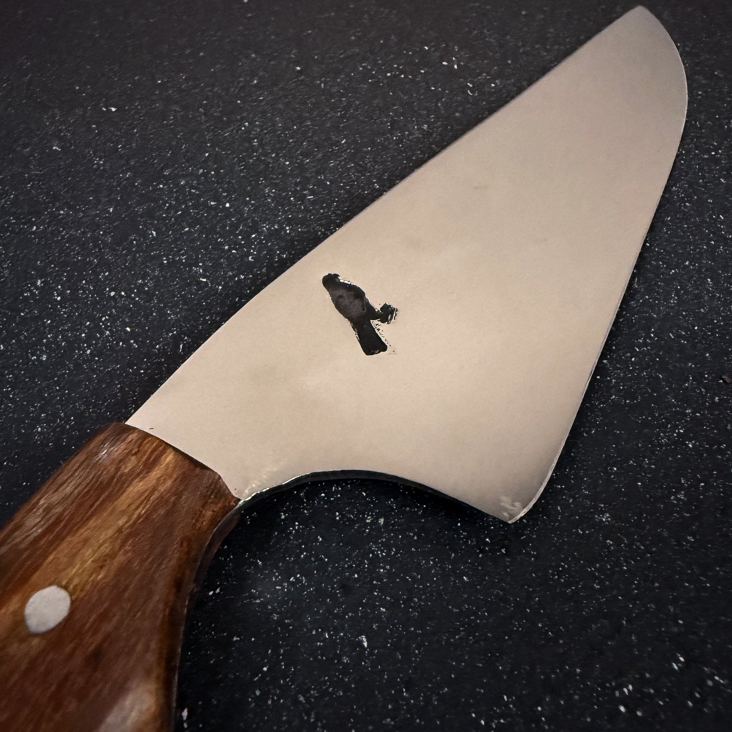 Detalle del filo del Cuchillo Parrillero 32cm "Concón"