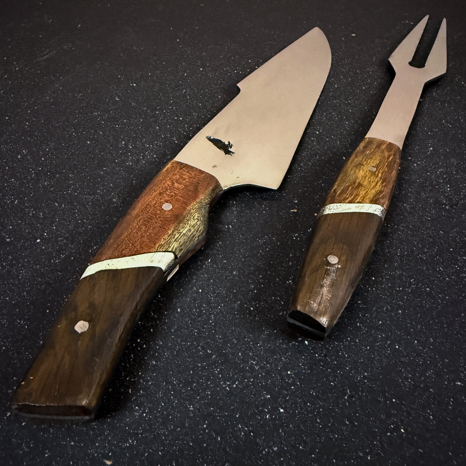 Detalle del filo del Conjunto Parrillero "Tucúquere" - Cuchillo 36cm + Pincho