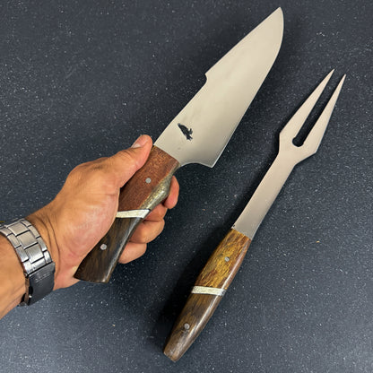 Vista de detalle del Conjunto Parrillero "Tucúquere" - Cuchillo 36cm + Pincho