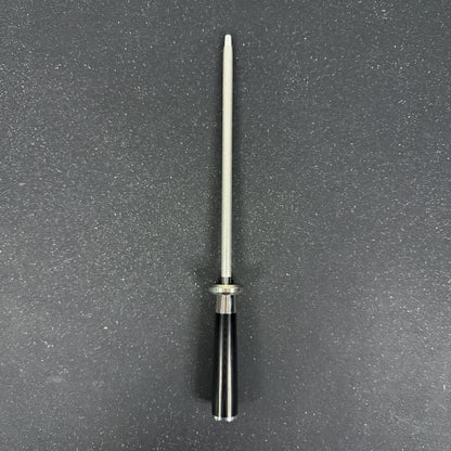 Chaira diamantada Rauka con mango G10, ideal para mantener el filo de tus cuchillos siempre perfecto