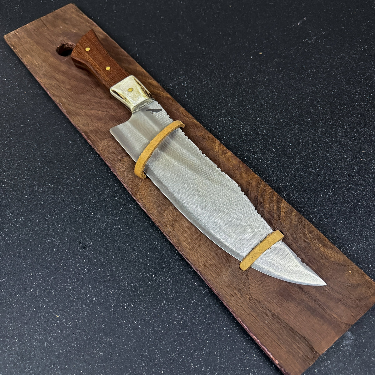 Cuchillo Bowie Parrillero Carancho Rauka - vista de detalle 1