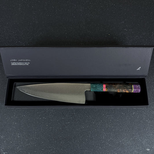 Detalle del empaque de cuchillo de chef de cocina de acero damasco 36 cm Tsubaki Rauka
