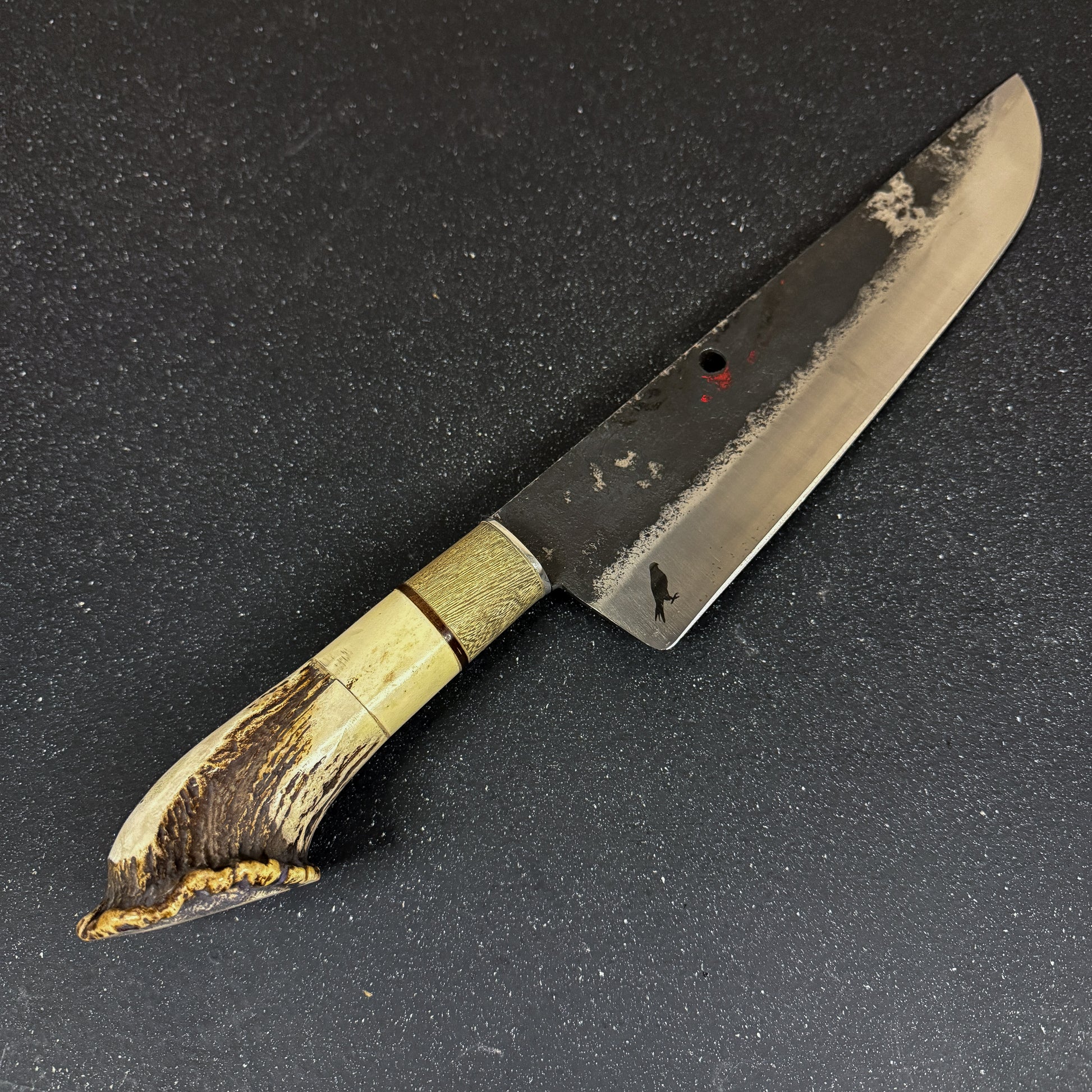 Cuchillo parrillero Ciprés Rauka ideal para asados y parrilla premium.