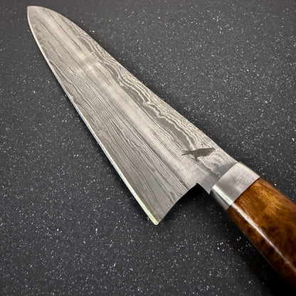 Detalle de cuchillo de cocina damasco 32 cm Tantauco Rauka