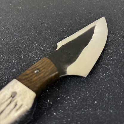 Detalle del filo de cuchillo deportivo 25 cm Chercán Rauka