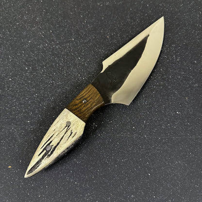 Detalle del mango de cuchillo deportivo 25 cm Chercán Rauka