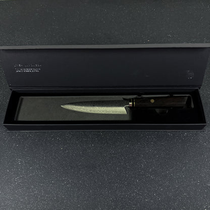 Vista lateral de cuchillo japonés puntilla damasco 27 cm Iwa Rauka