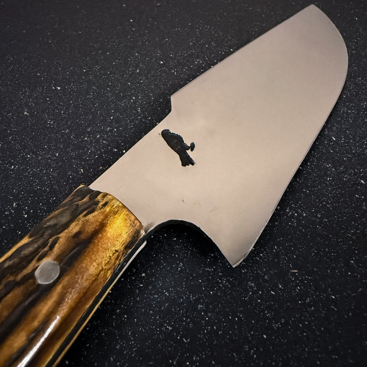 Detalle del filo de cuchillo parrillero 32 cm Concón versión 2 Rauka