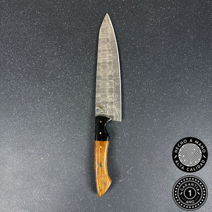 Cuchillo parrillero artesanal Llanquihue de acero Damasco 512 capas de Rauka.