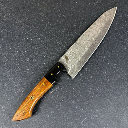 Detalle del patrón de acero Damasco 1095/15N20 de 512 capas del cuchillo Llanquihue.