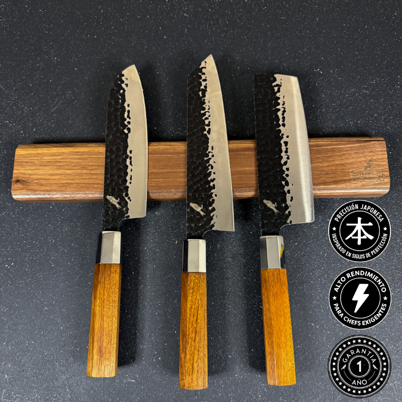 Pack de cuchillos japoneses Rauka con Nakiri, Santoku, Kiritsuke y barra magnética de madera