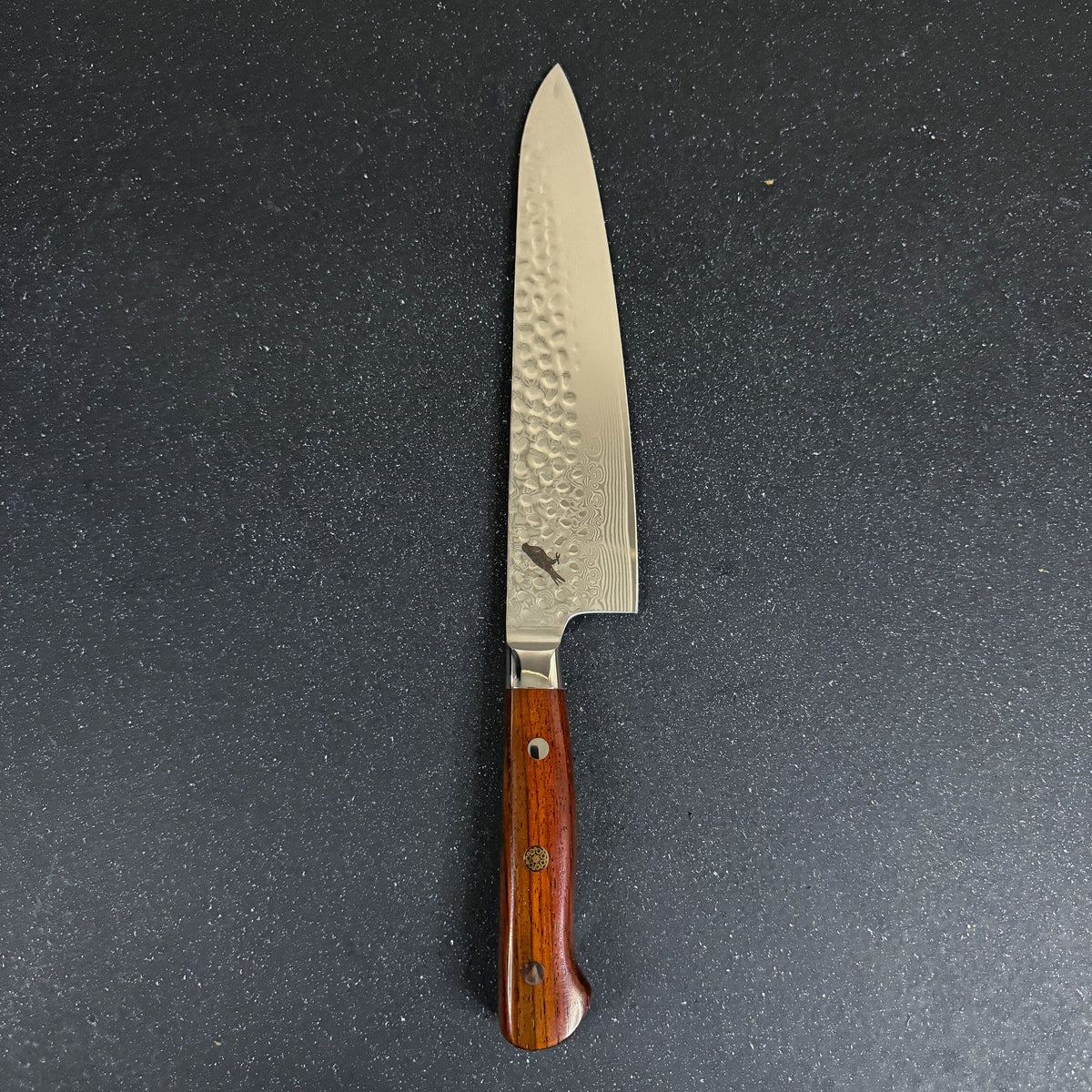 Cuchillo de Chef de Cocina y Parrilla de Acero Damasco "Tronador"