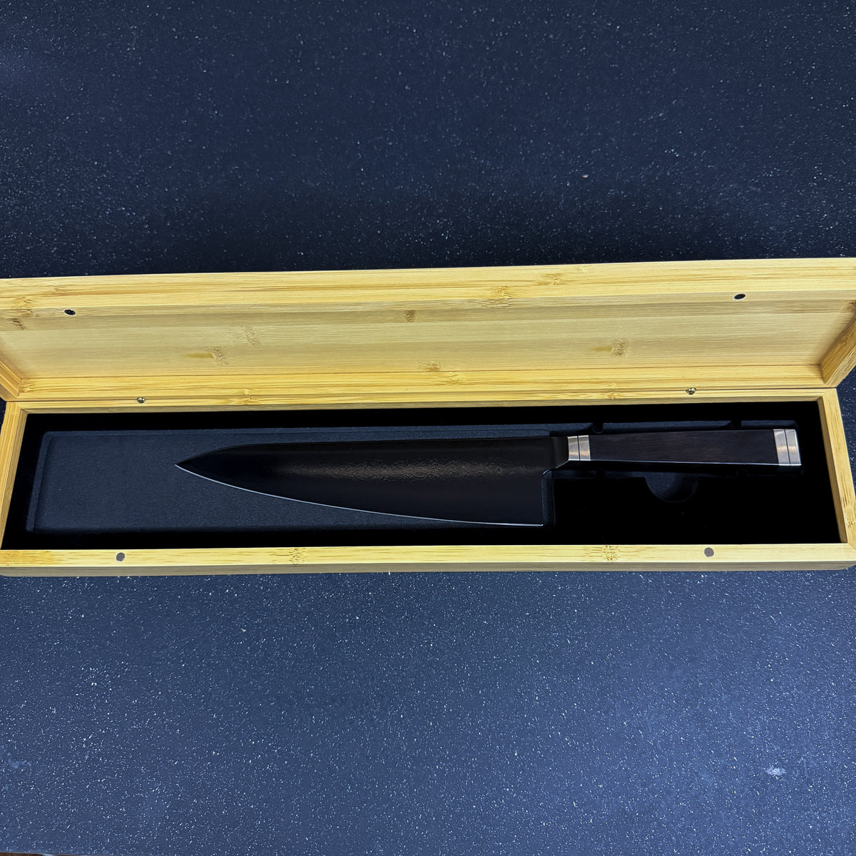 Cuchillo de Chef de Cocina de Acero Damasco "Kage"