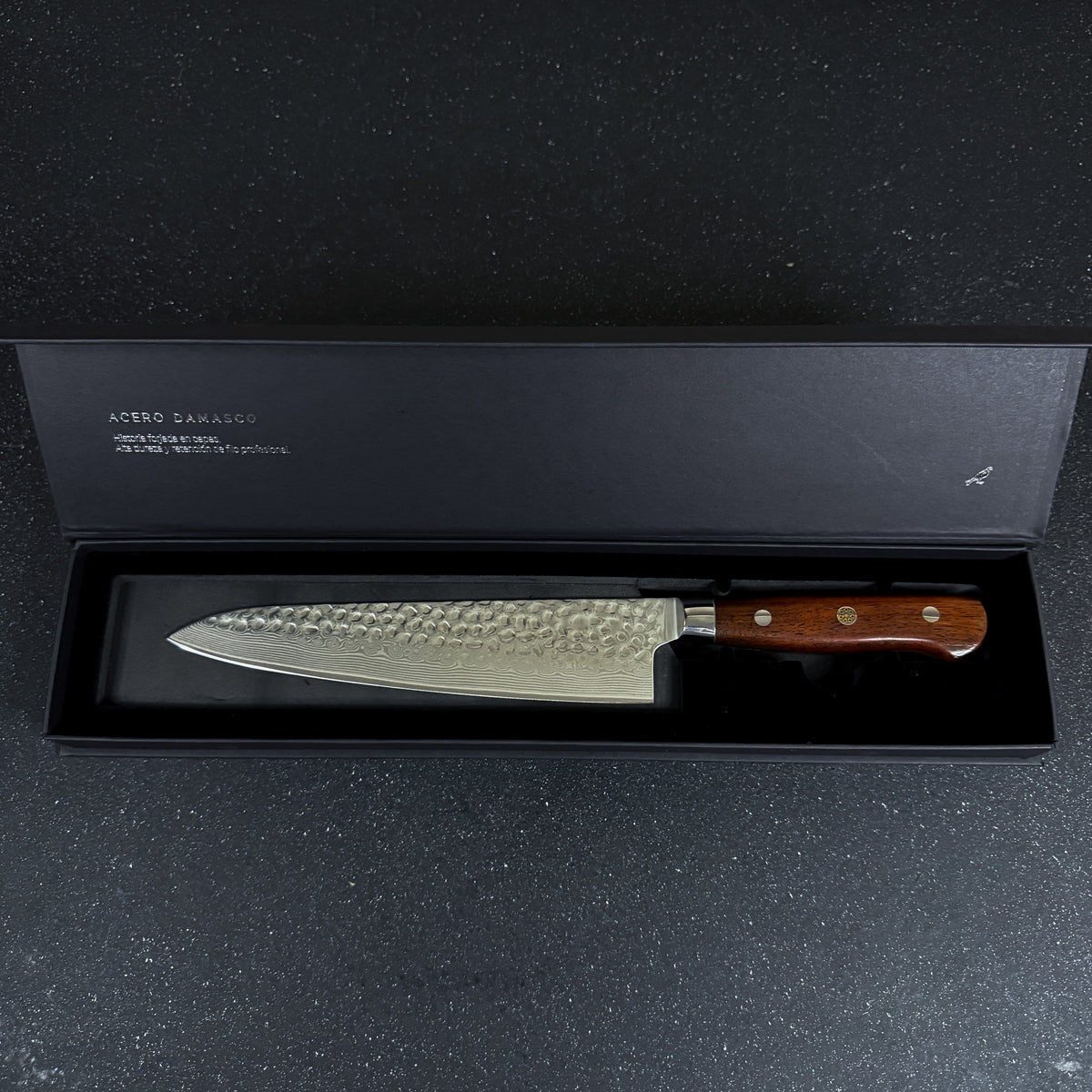 Cuchillo de Chef de Cocina y Parrilla de Acero Damasco "Tronador"