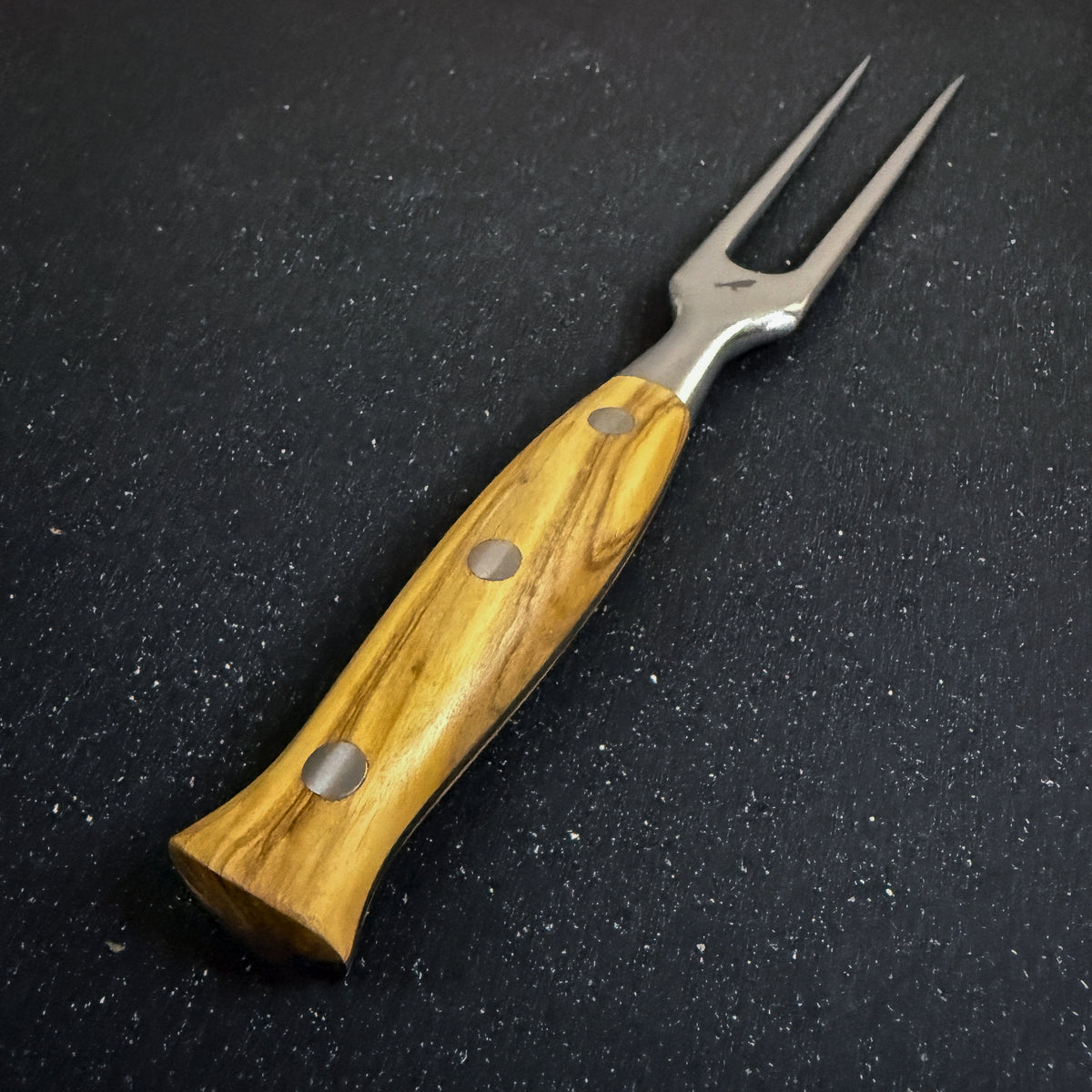 Pincho Parrillero de Acero Inoxidable con Mango de Olivo